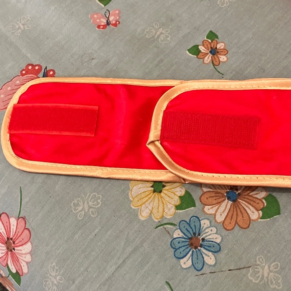 Hello Kitty Holiday Decor Set - Red and White - Picture 8 of 11